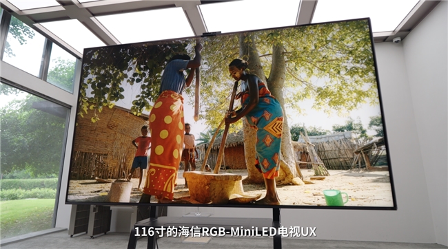 获Tim点赞！海信联手影视飓风，以百吋UX电视还原极致真彩视界 - 图1