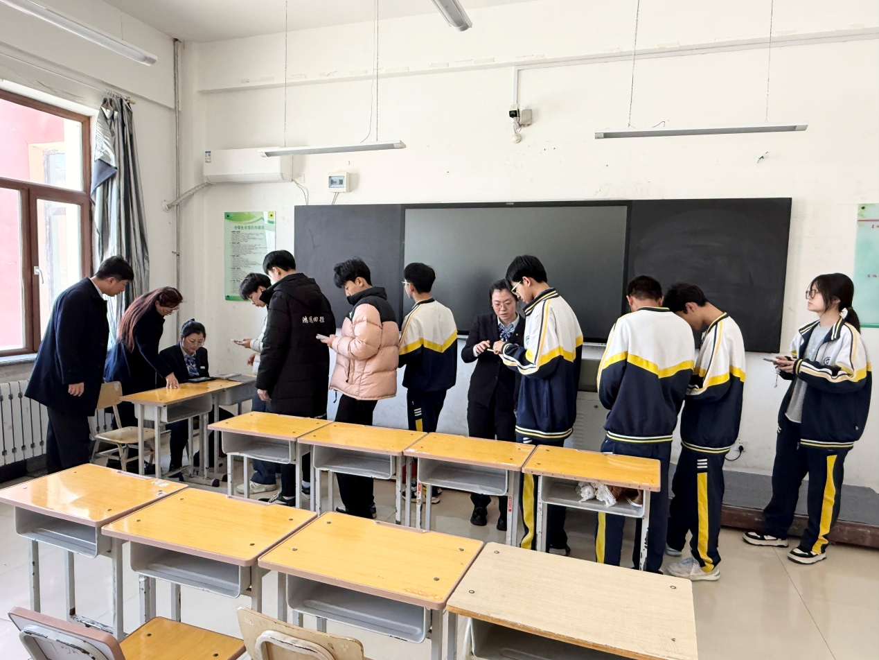 建设银行连珠山支行暖心服务进校园 护航学子逐梦新征程 - 图2