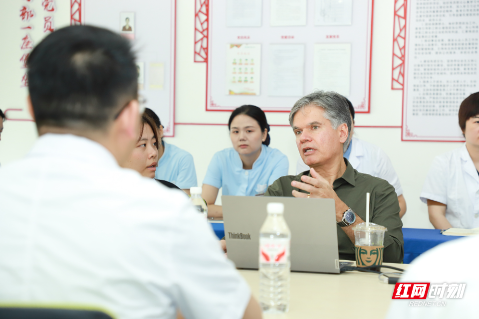 国际近视手术专家到访衡阳爱尔，共探屈光与老视矫正前沿技术 - 图3