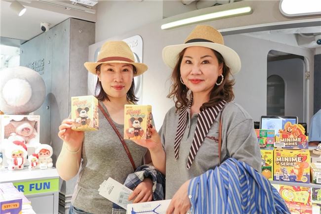 卡位港澳核心枢纽 52TOYS香港机场店正式开业 - 图3