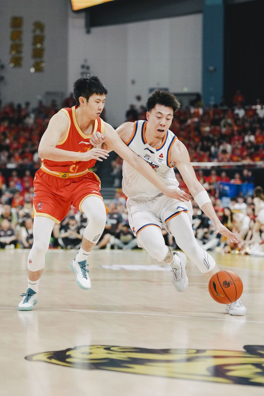 实至名归！CBA现役第一小前锋！张镇麟这也太强了！ - 图1