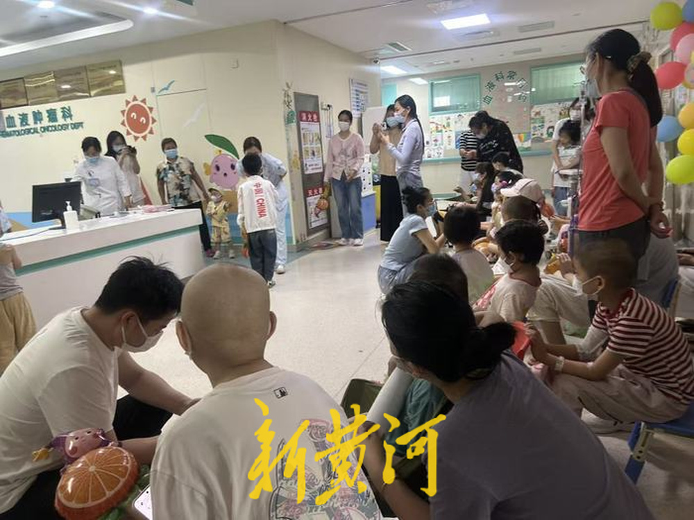 别样“六一”：在病房学校中守护血液病患儿的童真微光 - 图3