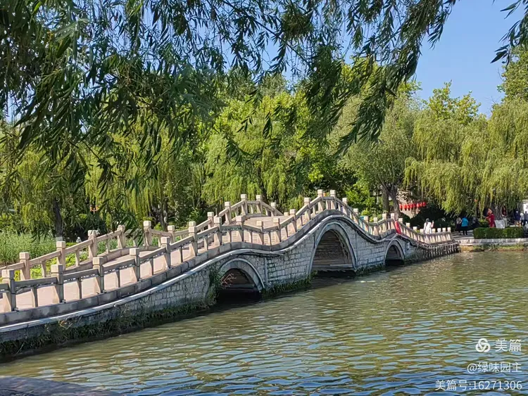 王济生诗歌 济南的六月 - 图20