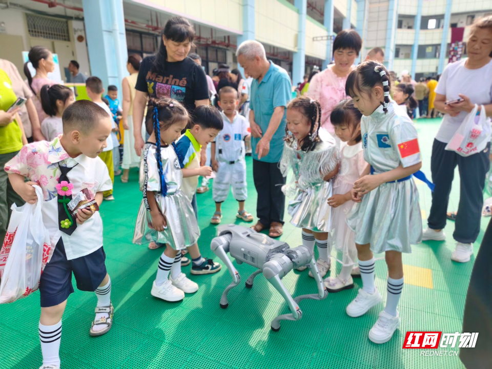 郴州市科普大篷车走进汝城县机关第二幼儿园 - 图3