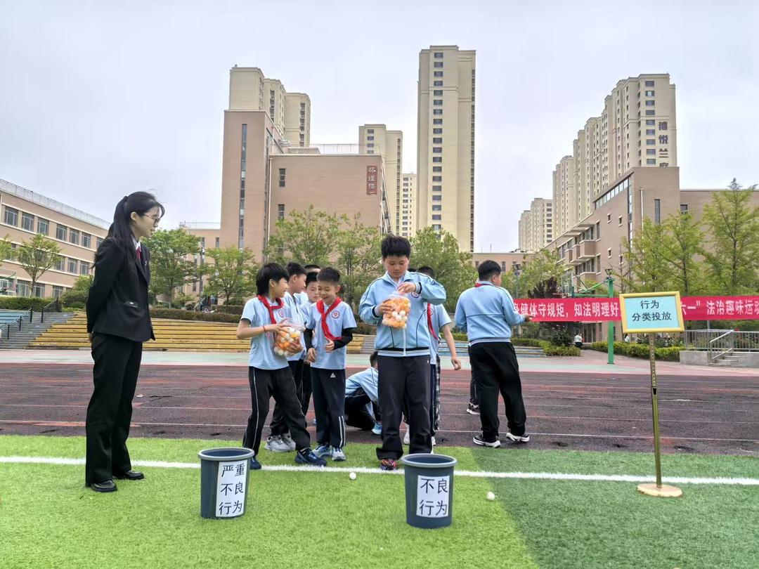 李沧法院走进青岛广水路小学开展庆“六一”法治趣味运动会 - 图3
