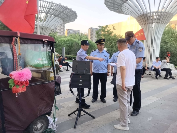 静候花开为梦护航，济南槐荫公安空地联动守护中高考 - 图1