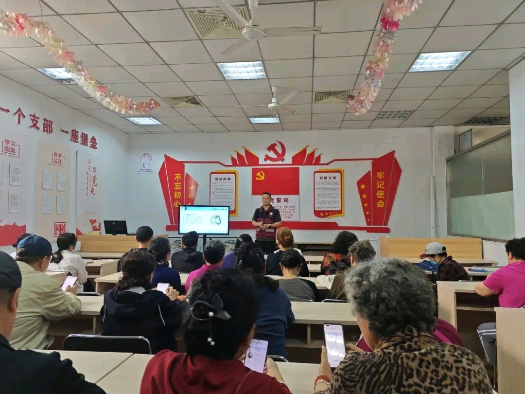 全方位筑防，市北区多部门联动开展无烟日宣传 - 图3