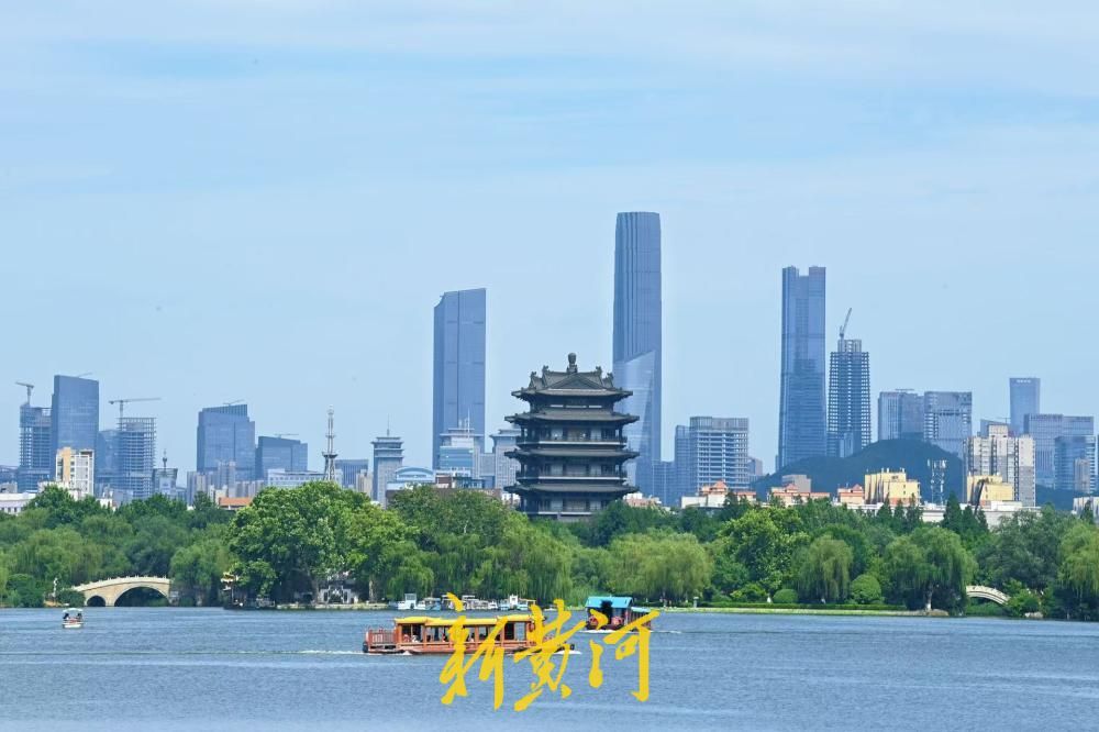 泉城蓝刷屏 大明湖远眺济南CBD太治愈 - 图4