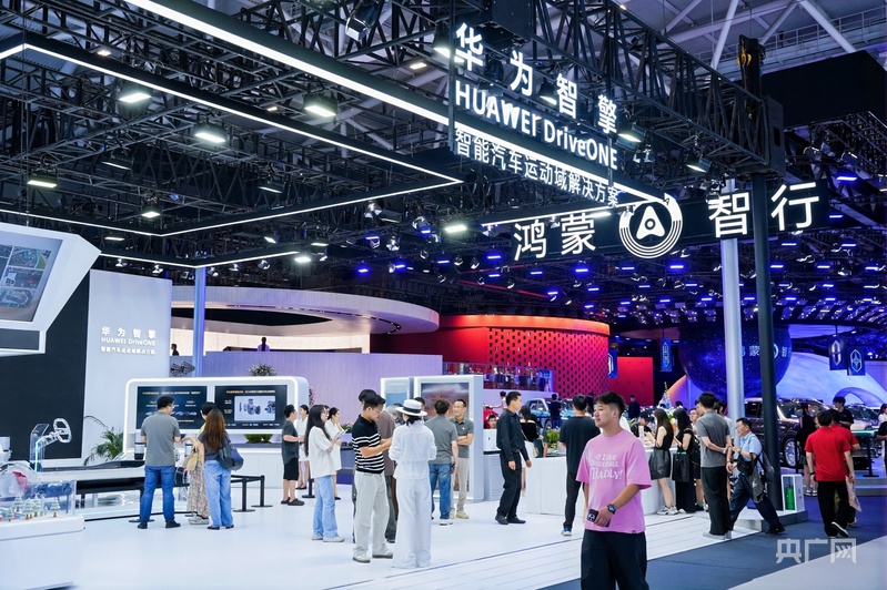 2026大湾区车展：30万平方米擂台上的算力对决与生态暗战 - 图4