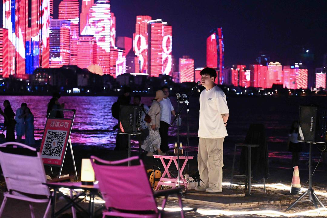 青岛市市南深耕夜间经济，构建多元消费生态 - 图1