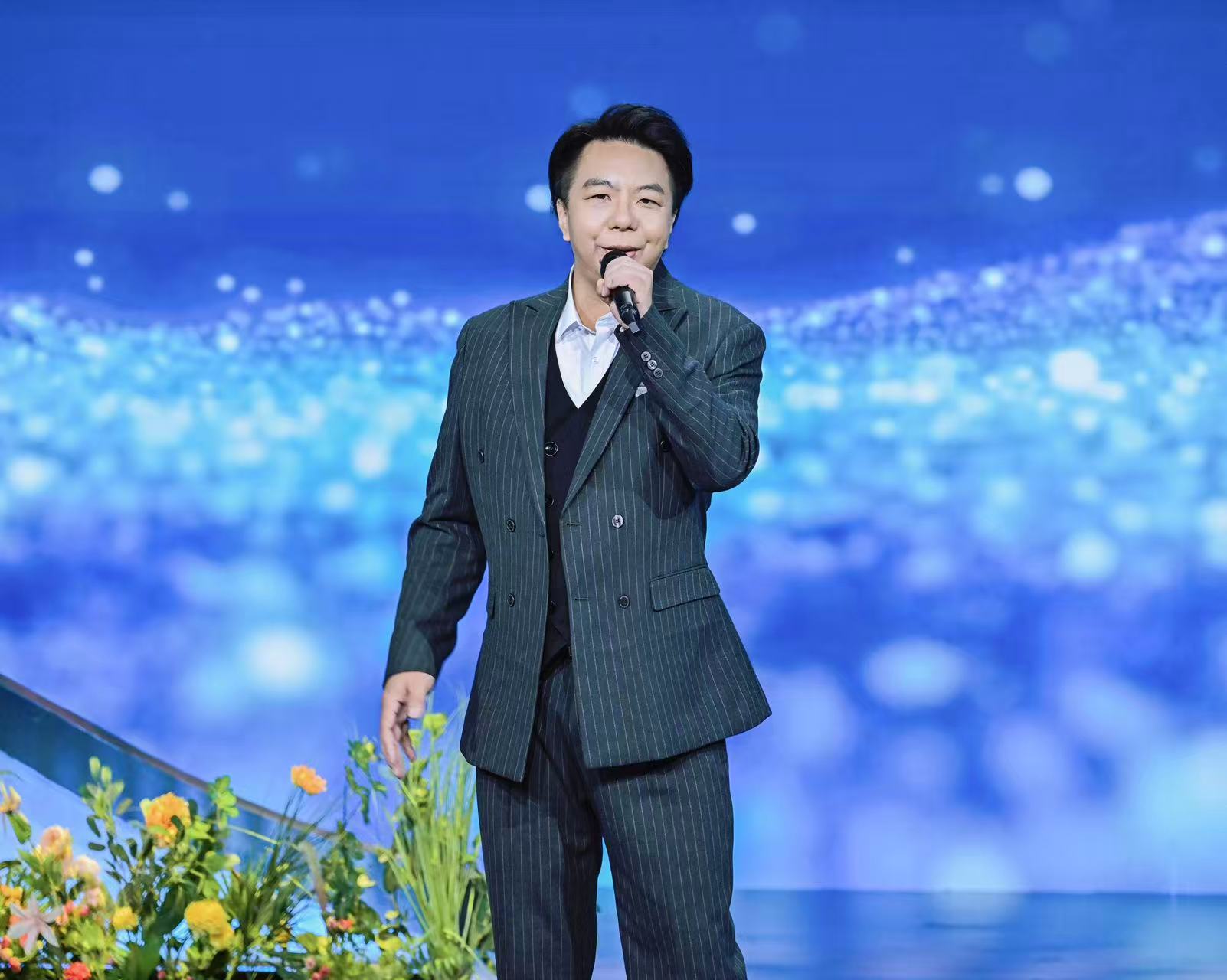 索南扎西重译经典登陆央视《民歌中国》一曲新韵绕康定 - 图7