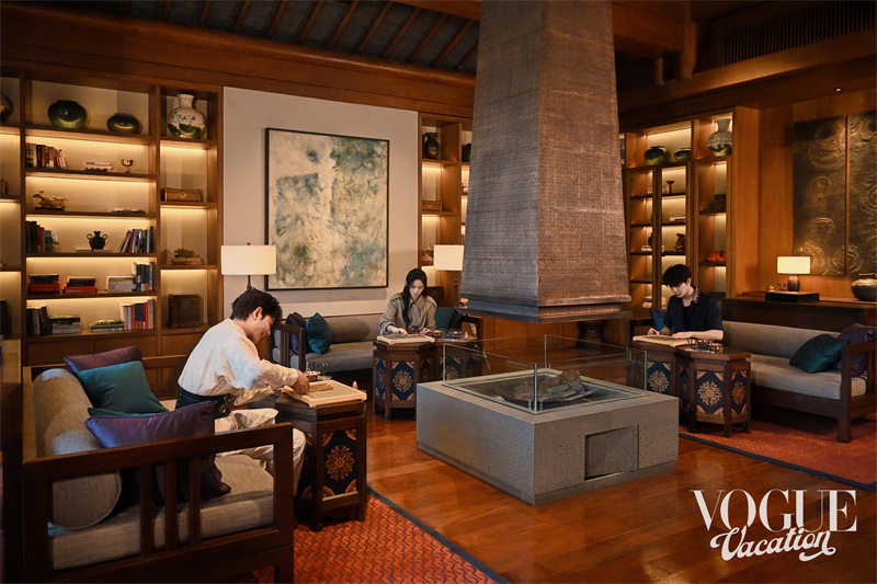 《服饰与美容VOGUE》2026“VOGUE Vacation”于九寨沟开启随风之旅 - 图3