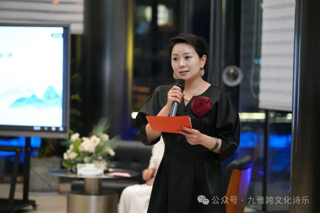 一首《望岳》三种语言：在泰山脚下，他们用诗乐搭起一座跨文化之桥 - 图4