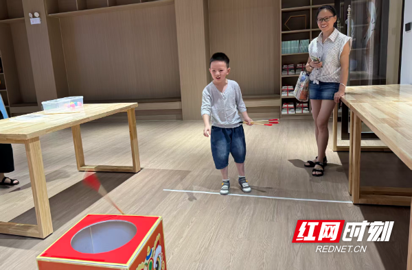 道县新华书店“稚语阅美好 童趣庆芳华”六一主题活动欢乐启幕 - 图1