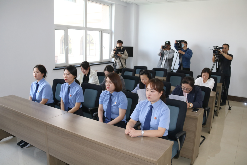 延吉市人民检察院开展“检爱40载 携手向未来”检察开放日活动 - 图2