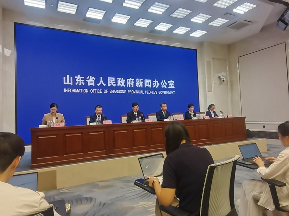 21.2万名困境儿童获保障！山东全方位织密关爱服务网，大力实施孤儿和事实无人抚养儿童助学项目 - 图1