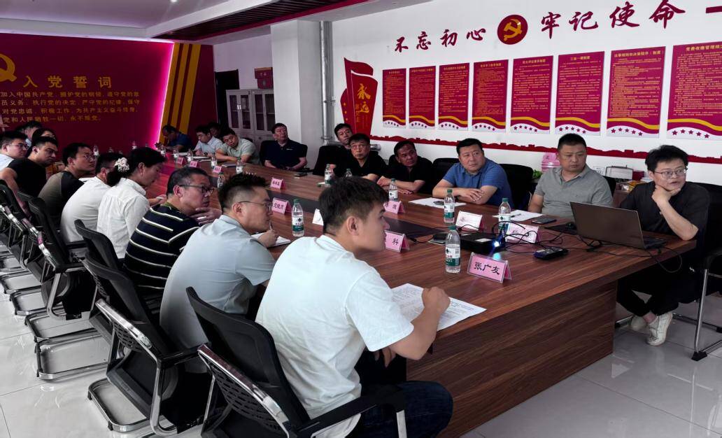 政校企联动破题数字化转型：中国联通参与济南市商河县人工智能专题培训研讨，AI赋能点亮县域新经济 - 图1