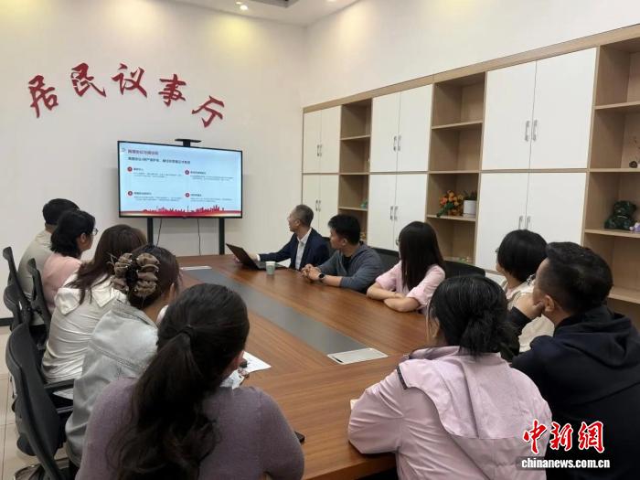 普法润民心 山东多地开展“民法典宣传月”活动 - 图2