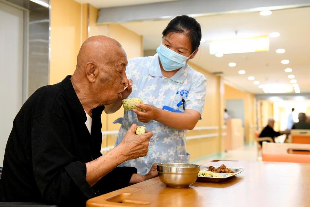 消费新图景丨银发经济解锁品质养老新生活 - 图4