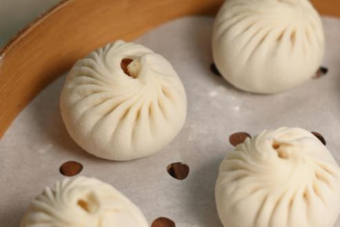 “味美浙江”美食盛宴热闹启幕！新丰小吃成市集“排队王” - 图3