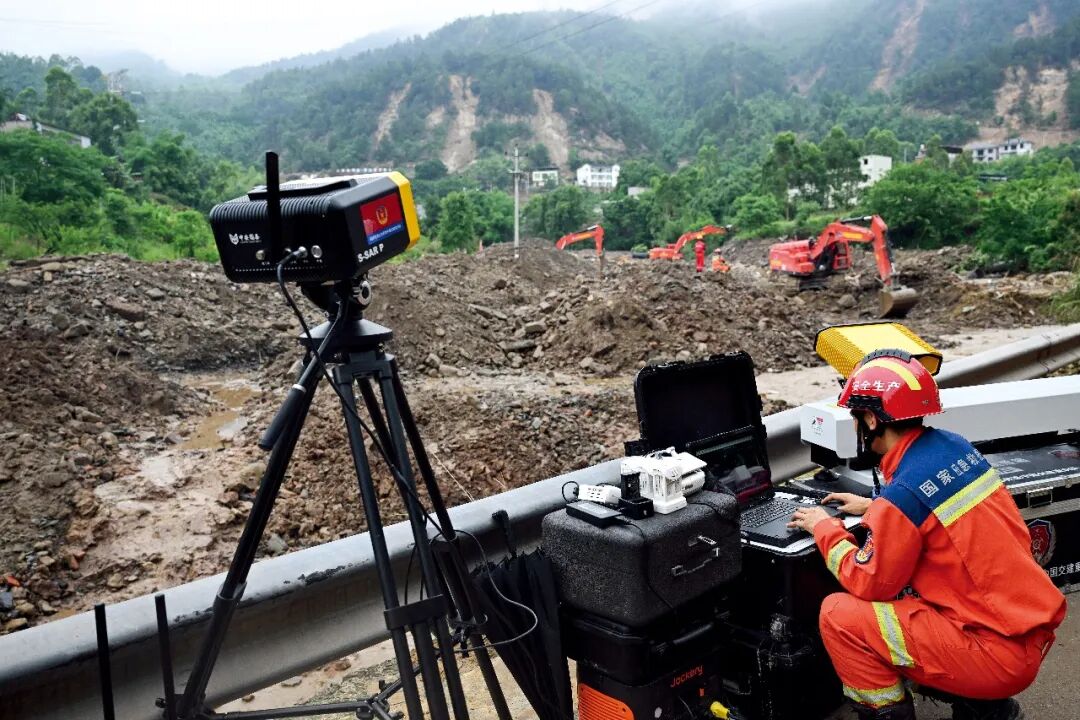 多地异常！“雨跟子弹一样” - 图4