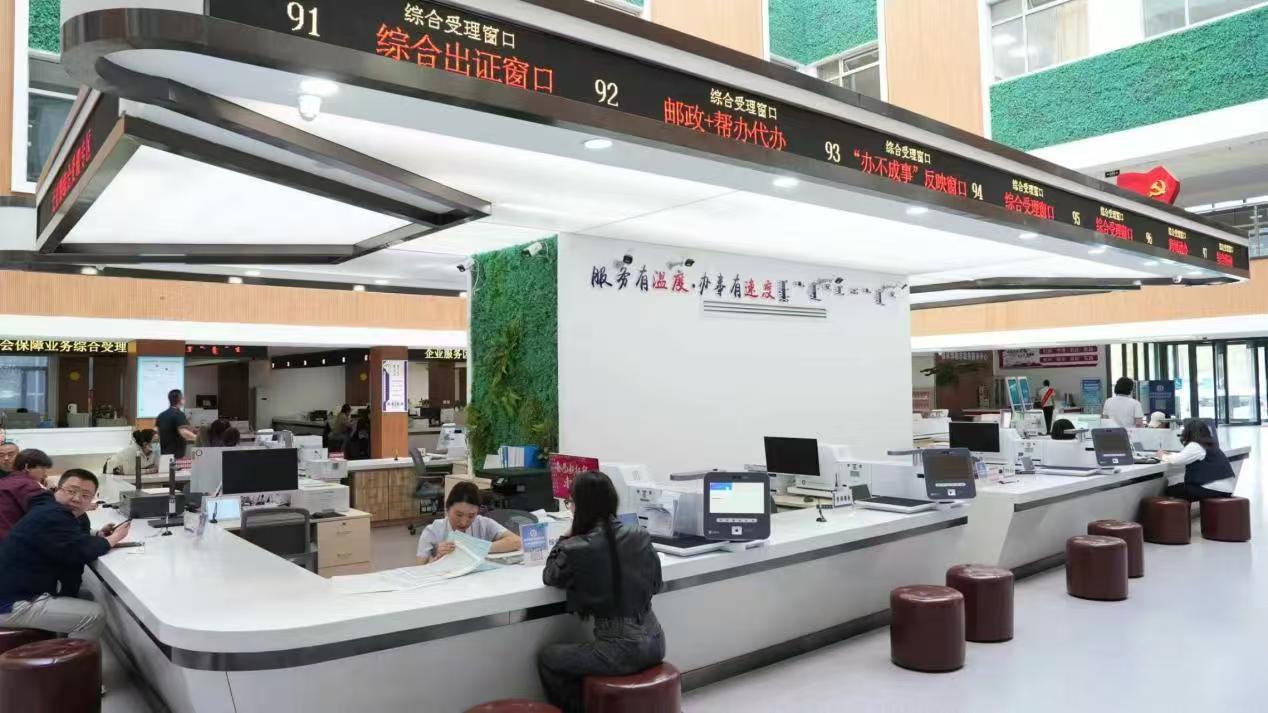 霍林郭勒市：服务靠前“破梗阻” 项目落地“加速度” - 图1