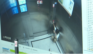 两名9岁女孩被困电梯，求救几十次无果！律师：物业公司不能因“辞退员工”免责 - 图2