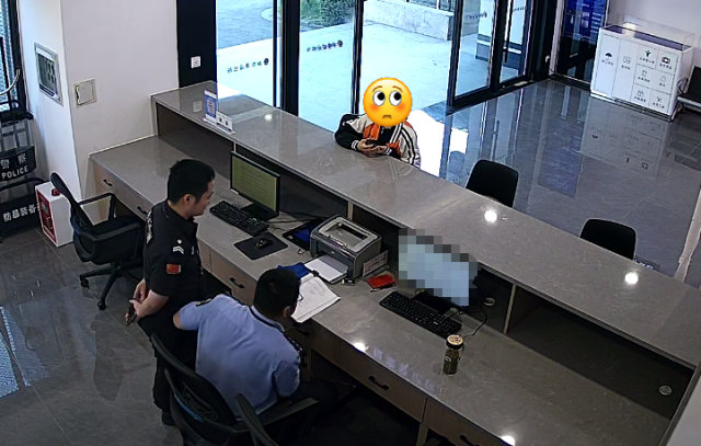 “我记得，你们是5点半下班？”“我们这儿，不下班” - 图1