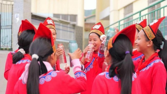 六一前夕，大凉山749名师生终于喝上了温热“放心水” - 图7