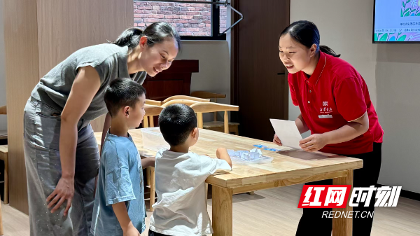 道县新华书店“稚语阅美好 童趣庆芳华”六一主题活动欢乐启幕 - 图3