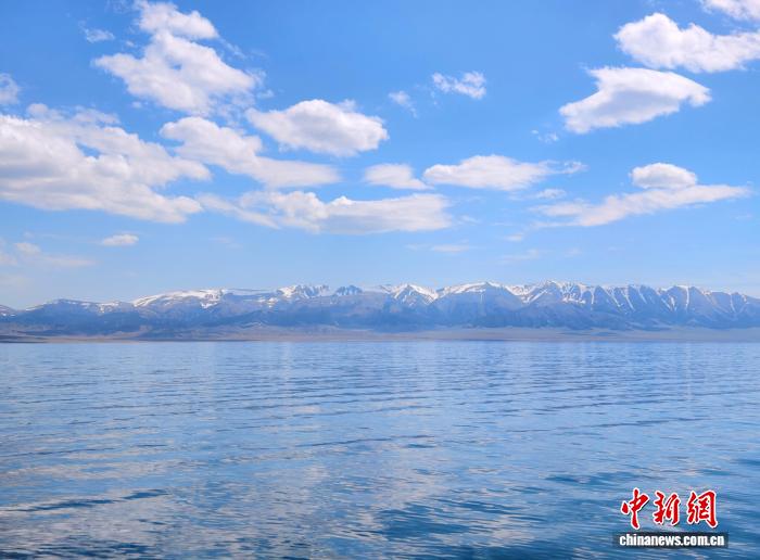 新疆赛里木湖景区游人如织 - 图6