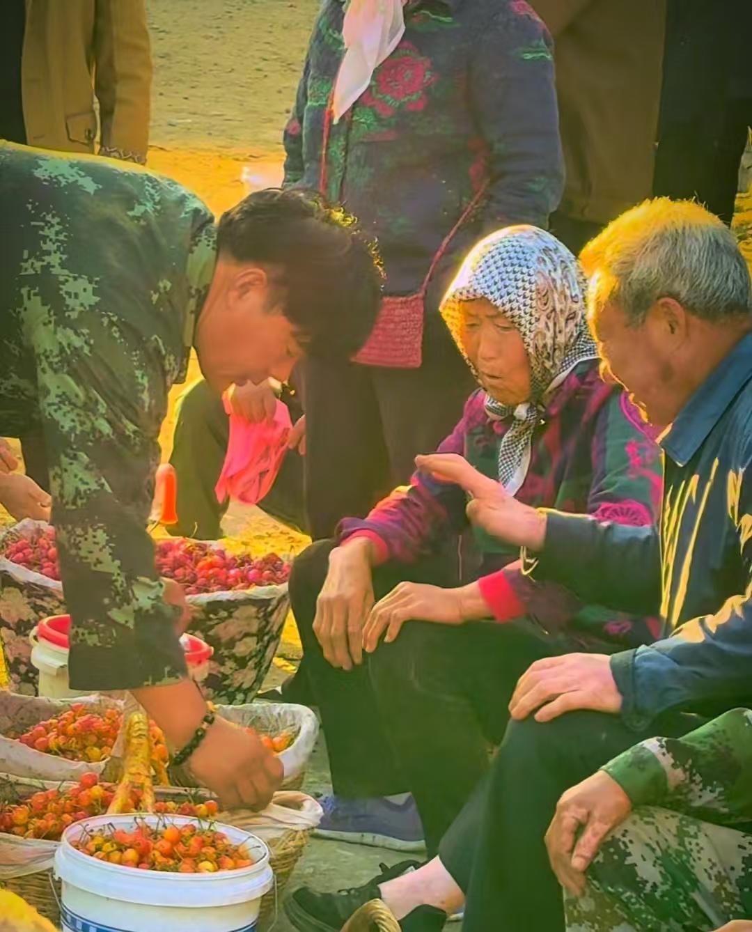 一筐红，一筐金，一筐福山的初夏甜风 - 图4