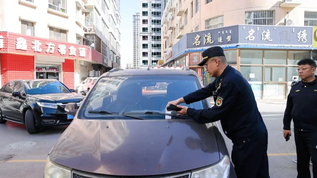 乌海市海勃湾区：用绣花功夫解锁城区“文明新颜” - 图2