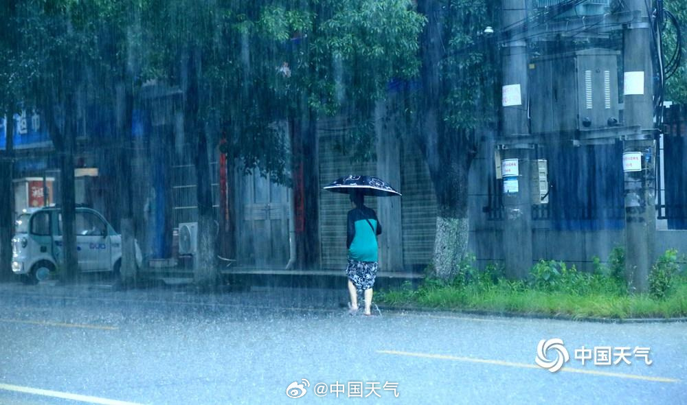 中国气象局：今年5月全国平均降水量为近10年同期最多，广东恩平、湖北荆州、江西上犹、广西贵港、湖北安陆日降水量突破历史极值 - 图3
