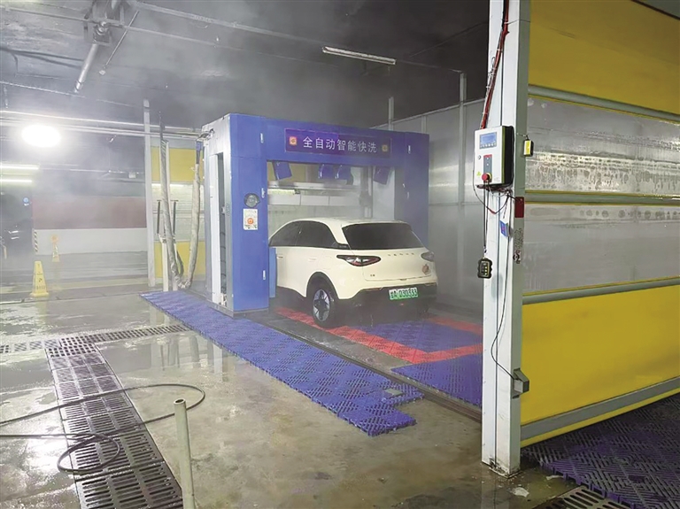 “不打烊”的兰州：24小时自助业态点亮城市烟火 - 图1