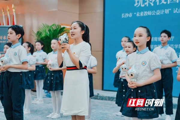 从“工具”到“智脑” 长沙探索人工智能与教育深度融合新路径 - 图2