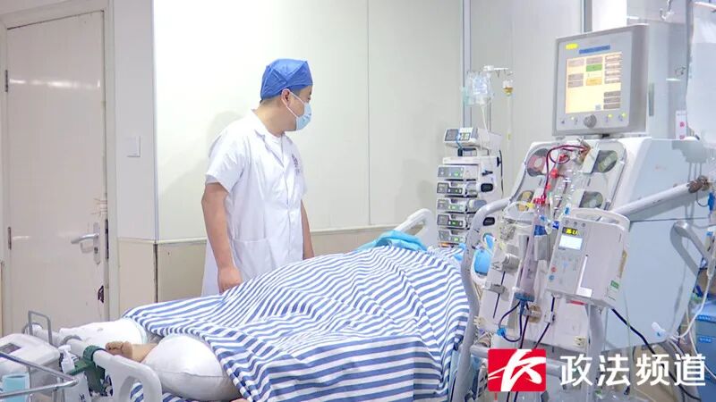 11岁男孩自行网购化学品在家擅自做实验，因操作不当致自己重伤！医生提醒 - 图1