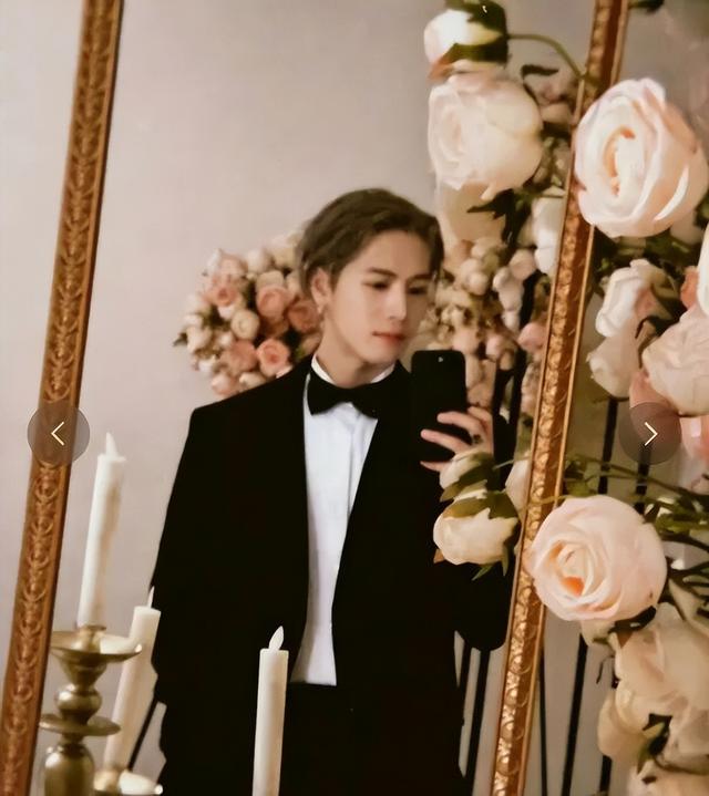 奚梦瑶与何猷君甜蜜晒婚礼现场高清大图！王嘉尔任伴郎 - 图7