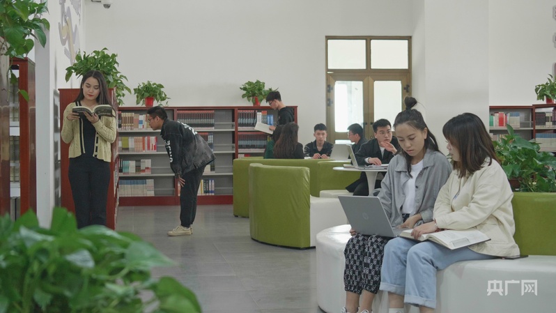 融“心”于疆 铸魂于土 天山南麓的“化学反应” - 图21