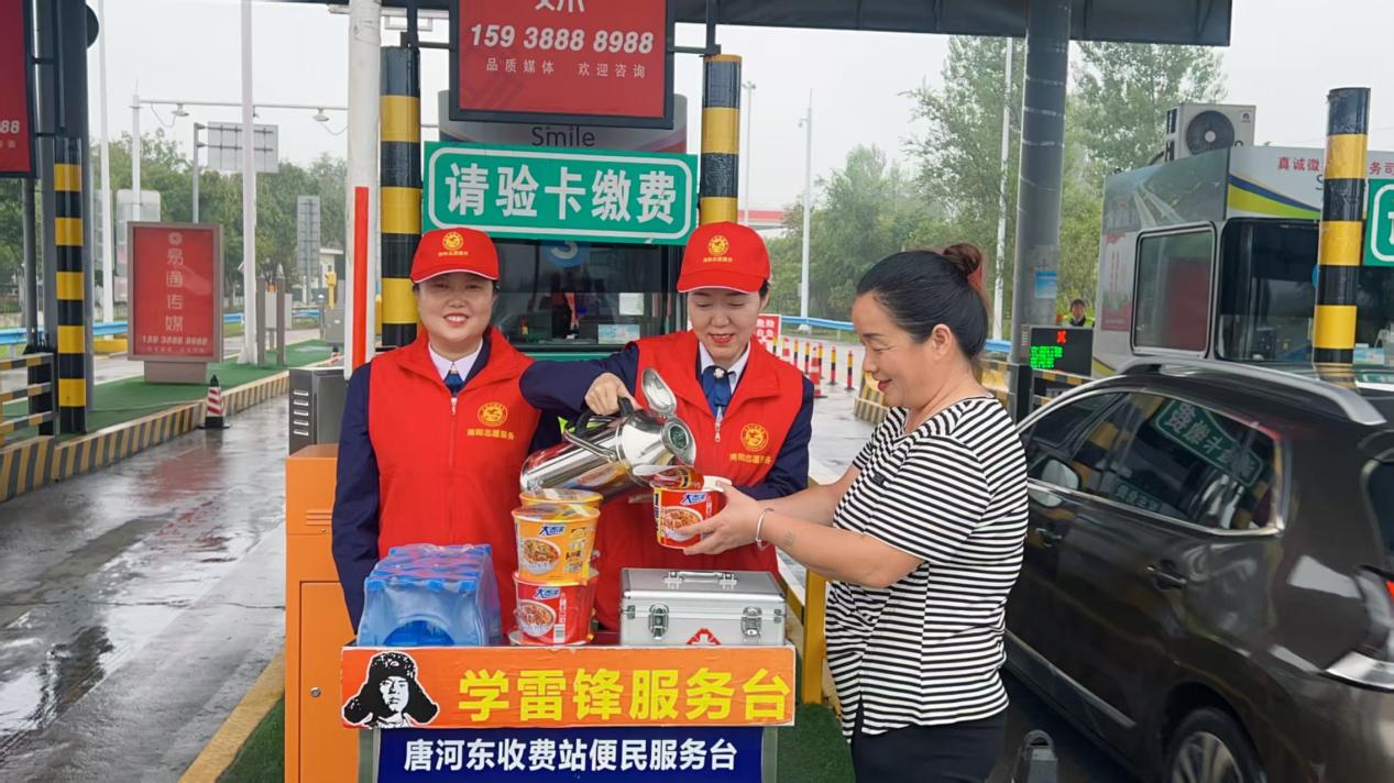 专用通道、快速响应、优免服务，河南交投集团这样服务“三夏” - 图2