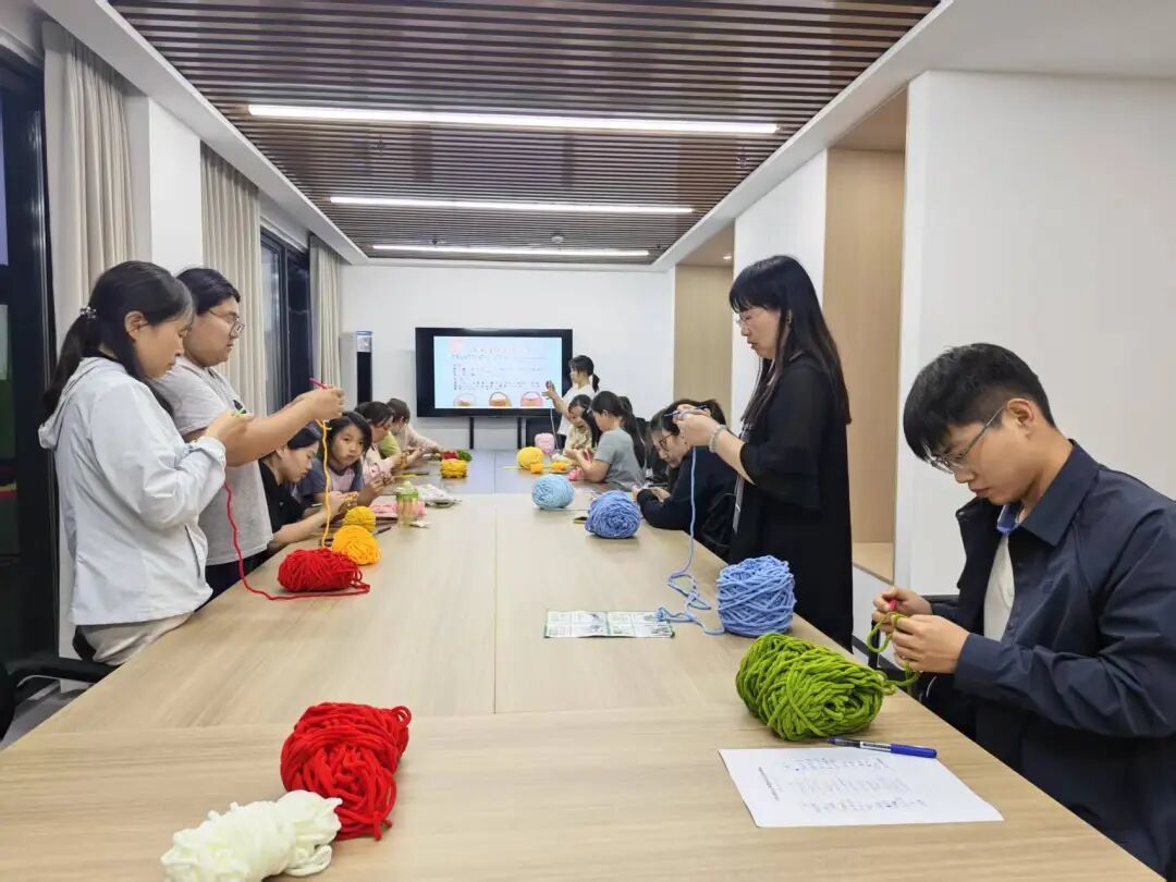 下楼即享免费空间！济南起步区崔寨街道为青年备考、加班、休闲“留一盏灯” - 图1