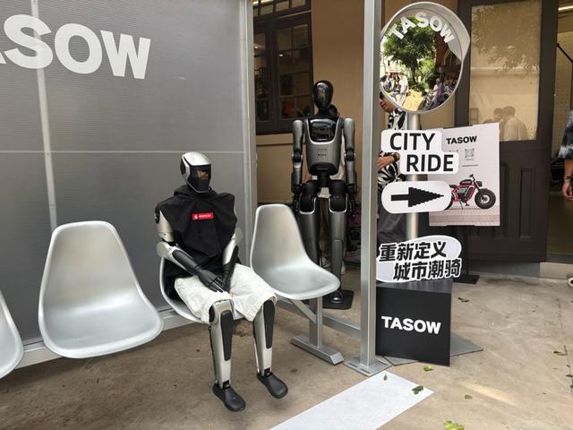 从技术定义走向场景定义，擎朗智能探索人形机器人规模化落地 - 图3