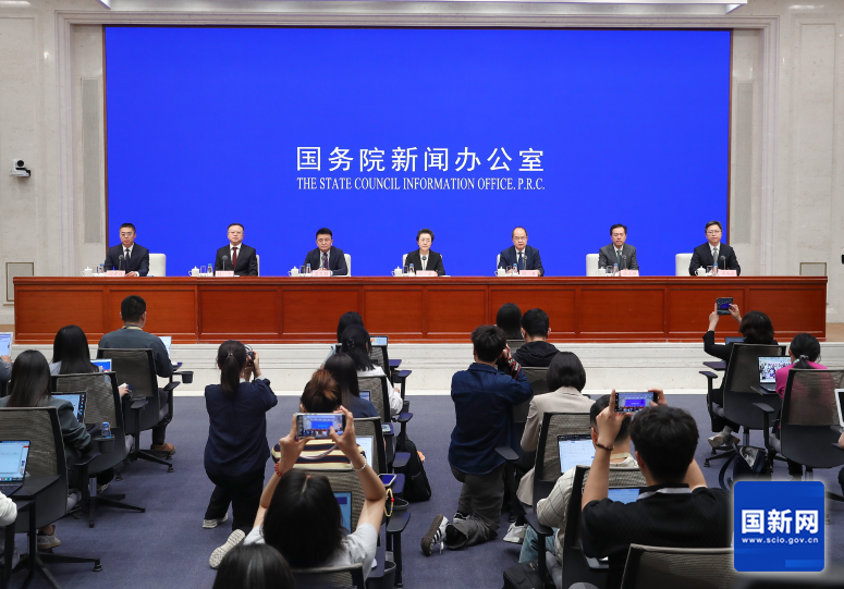 晶采观察丨涉及户口、住房等！国家首次专门发文 这四类人群受益 - 图3