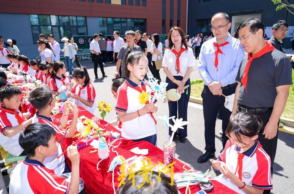 沉浸式探访校园！济南这所学校School-walk活动展现育人硕果 - 图11