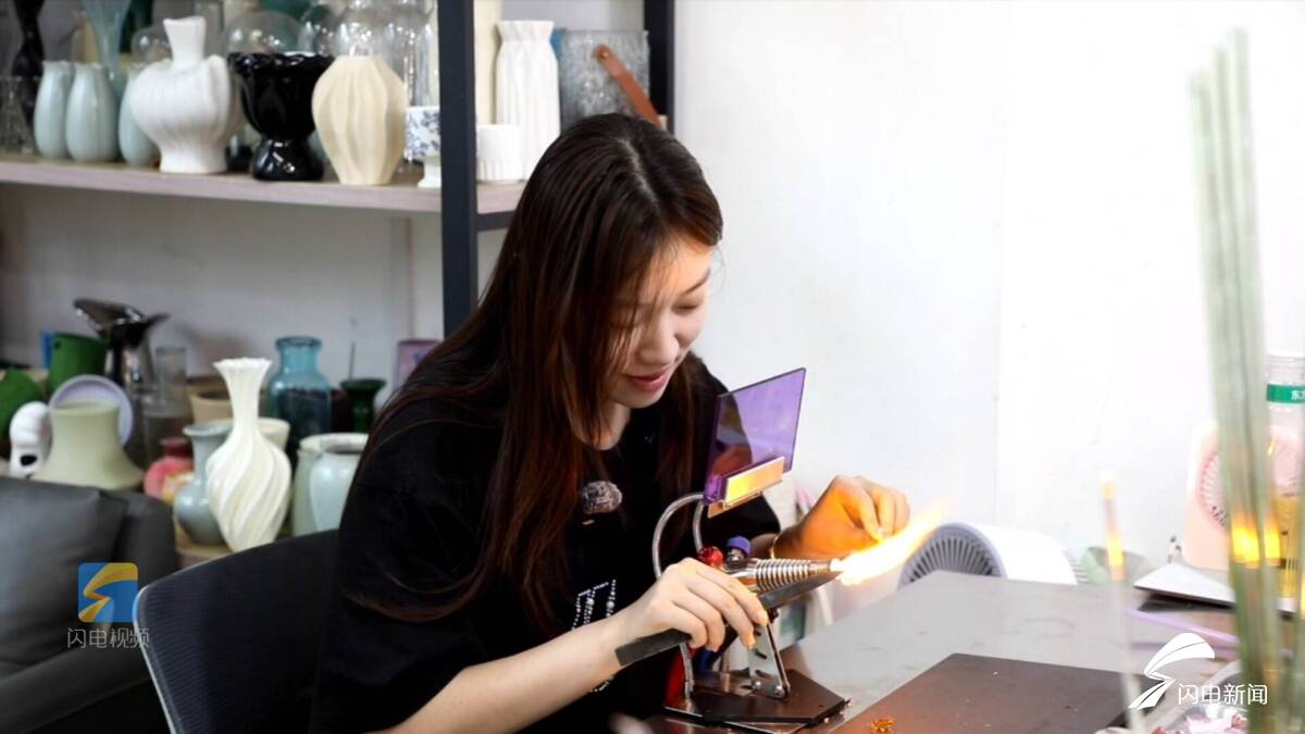 永久入藏中国大运河博物馆！淄博Z世代女孩用琉璃成功复刻萧后冠 - 图2