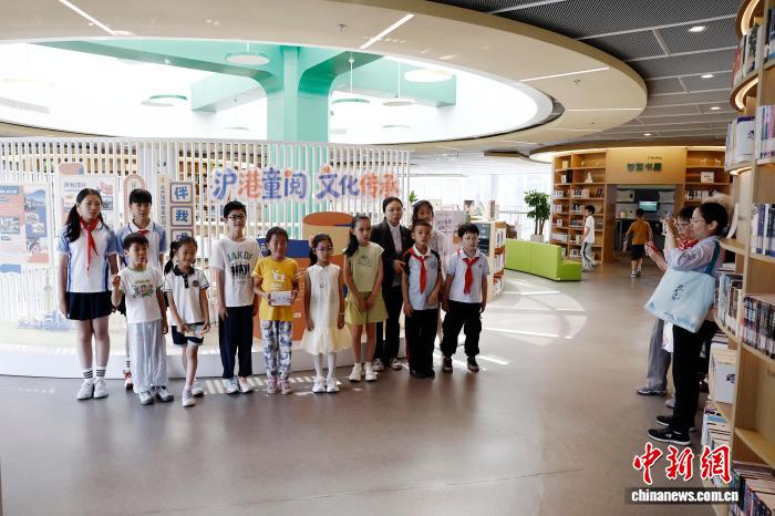 “沪港童阅·文化传承”双城馆史与书目共荐联展亮相上海 - 图4
