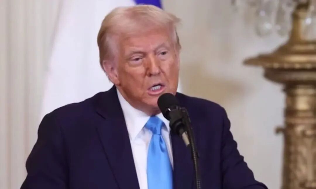 美官员：特朗普大幅度修改并收紧美伊备忘录条款，提出更强硬方案试图施压伊朗加快谈判进程，涉及伊朗核材料处理、重新开放霍尔木兹海峡等 - 图1