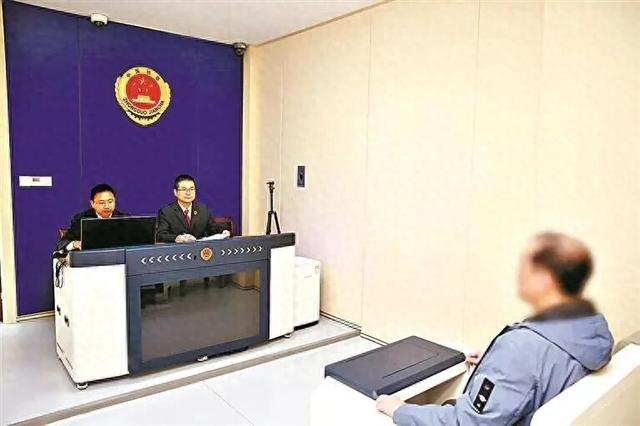 男子为“装大款”，多次盗刷女友账户资金，法院：认定为盗窃 - 图1