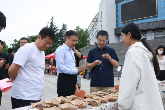 山东服装职业学院举办第二十三届校园文化艺术节 - 图1
