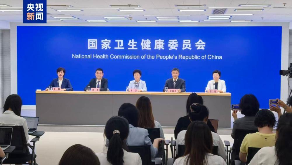 国家卫健委：儿童用药与成人用药不同，不能擅自掰开成人药片给孩子服用 - 图1